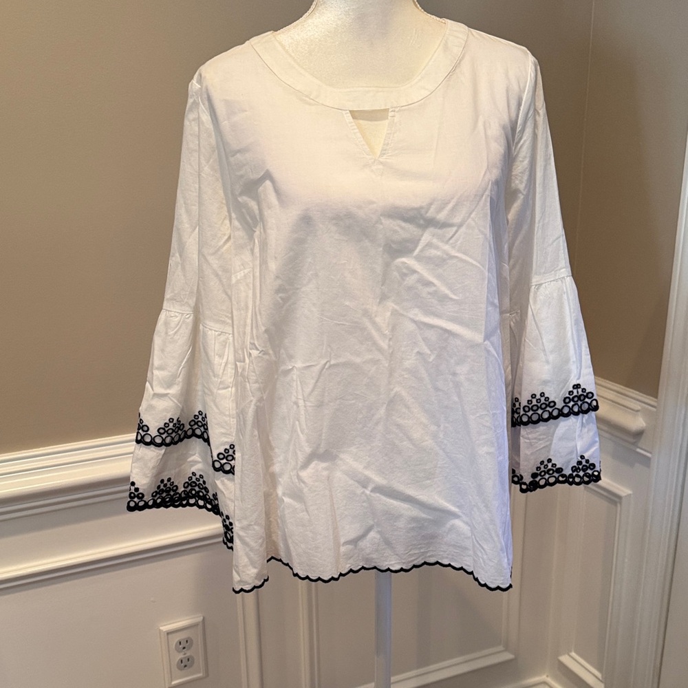 Crown & Ivy White Blouse with Black Accents